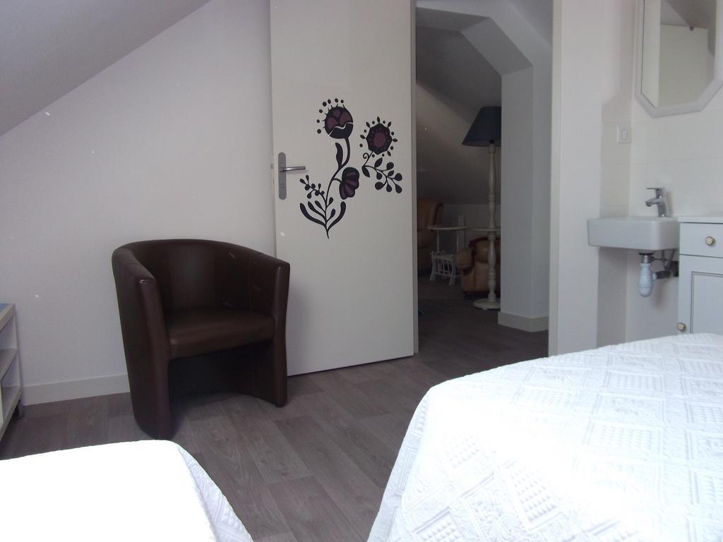 Le Logis Des Grenouilles- Gîtes Lamballe Extérieur photo