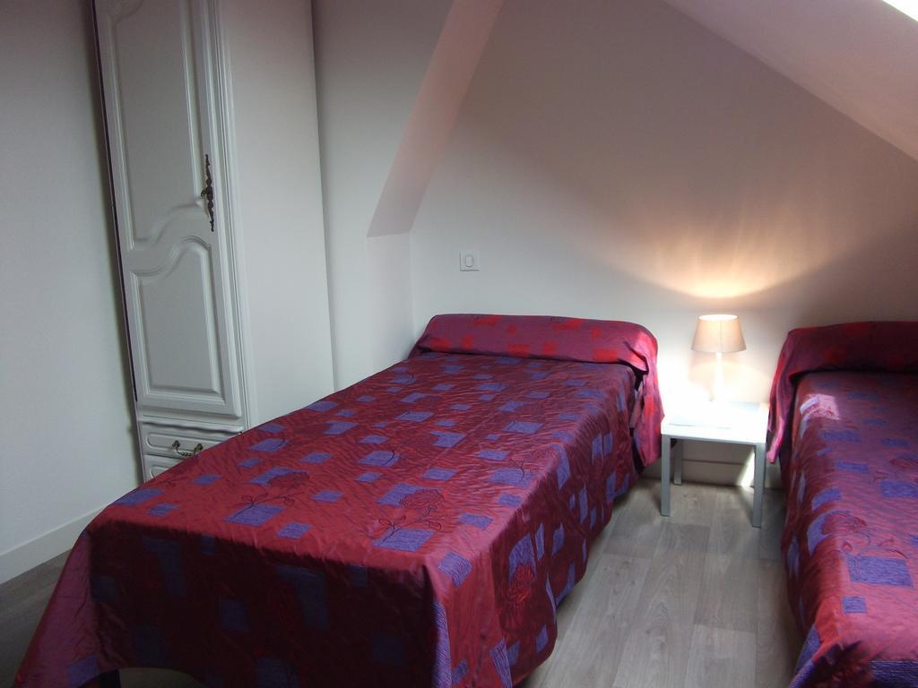 Le Logis Des Grenouilles- Gîtes Lamballe Extérieur photo